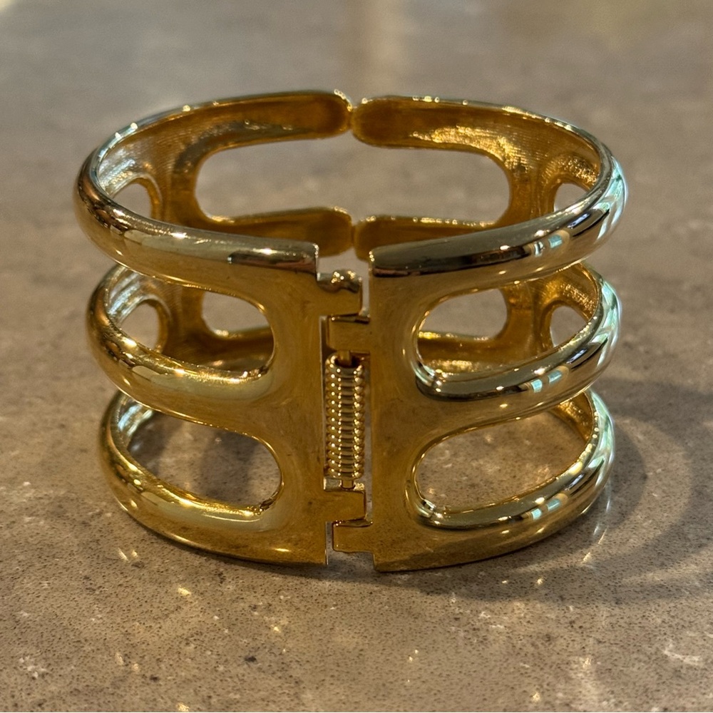 Iris Apfel Estate! Ribbed gold metal bracelet w/ 6 sparkly rhinestone/crystals! - Picture 8 of 11
